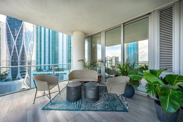 851 NE 1st Ave # 1901, Miami FL 33132 - Miami, FL - Photo 4