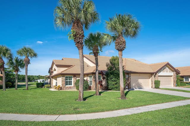8213 CASSIA Drive, Boynton Beach FL 33472 - Boynton Beach, FL - Photo 2