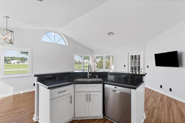 8213 CASSIA Drive, Boynton Beach FL 33472 - Boynton Beach, FL - Photo 6