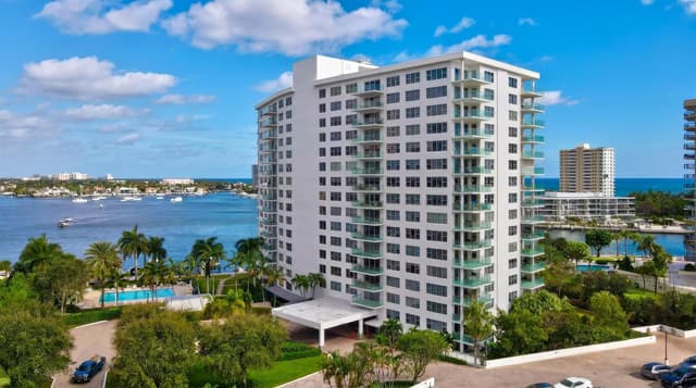 875 E CAMINO REAL # 4D, Boca Raton FL 33432 - Boca Raton, FL - Photo 2