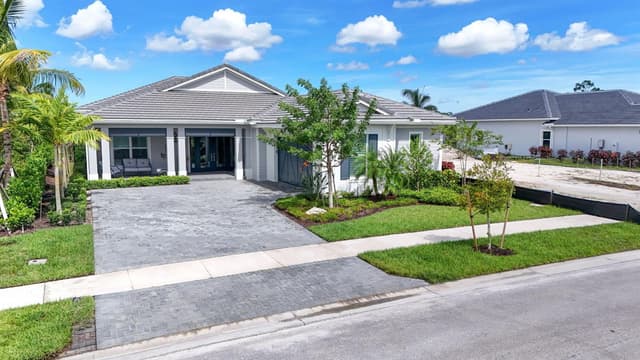10136 Timber Creek Way, Palm Beach Gardens FL 33412 - Palm Beach Gardens, FL - Photo 2