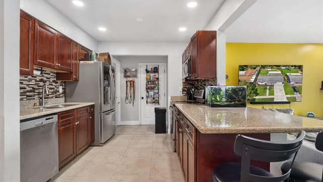 6311 LIBERTY Street, Hollywood FL 33024 - Hollywood, FL - Photo 2