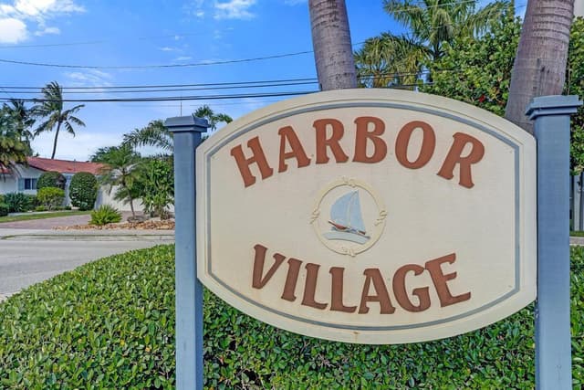 1004 NE 26TH Avenue, Pompano Beach FL 33062 - Pompano Beach, FL - Photo 2