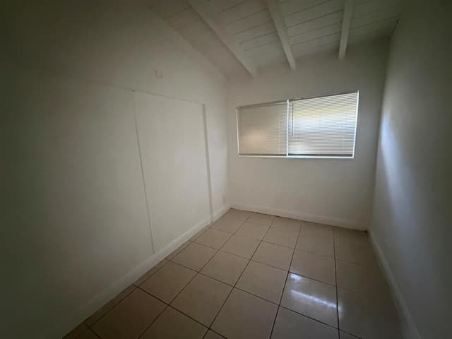 1729 NW 16th Avenue, Fort Lauderdale FL 33311 - Fort Lauderdale, FL - Photo 6