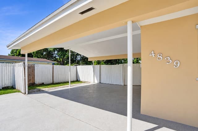 4839 NW 2nd Ct, Plantation FL 33317 - Plantation, FL - Photo 5