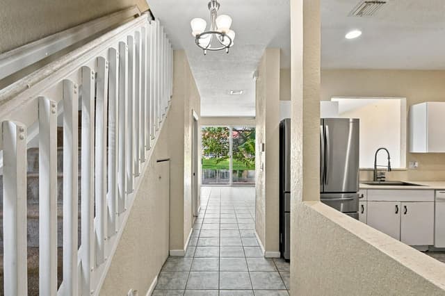 5477 NW 90th Terrace, Sunrise FL 33351 - Sunrise, FL - Photo 2