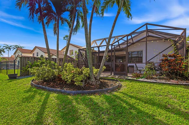 501 Lakeside Circle, Sunrise FL 33326 - Sunrise, FL - Photo 7