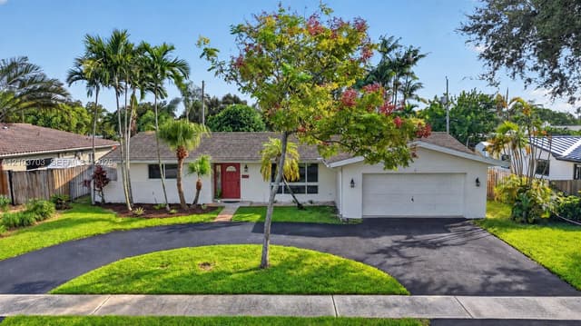 4110 Roosevelt St, Hollywood FL 33021 - Hollywood, FL - Photo 3