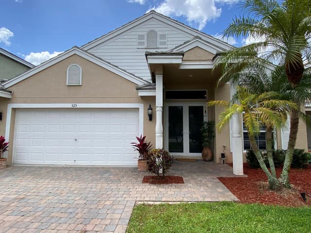 325 Berenger Walk, Royal Palm Beach FL 33414 - Royal Palm Beach, FL - Photo 2