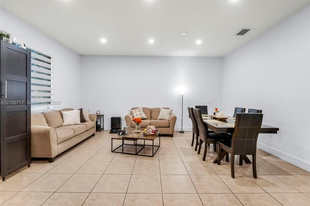 8922 SW 19th St, Miramar FL 33025 - Miramar, FL - Photo 6