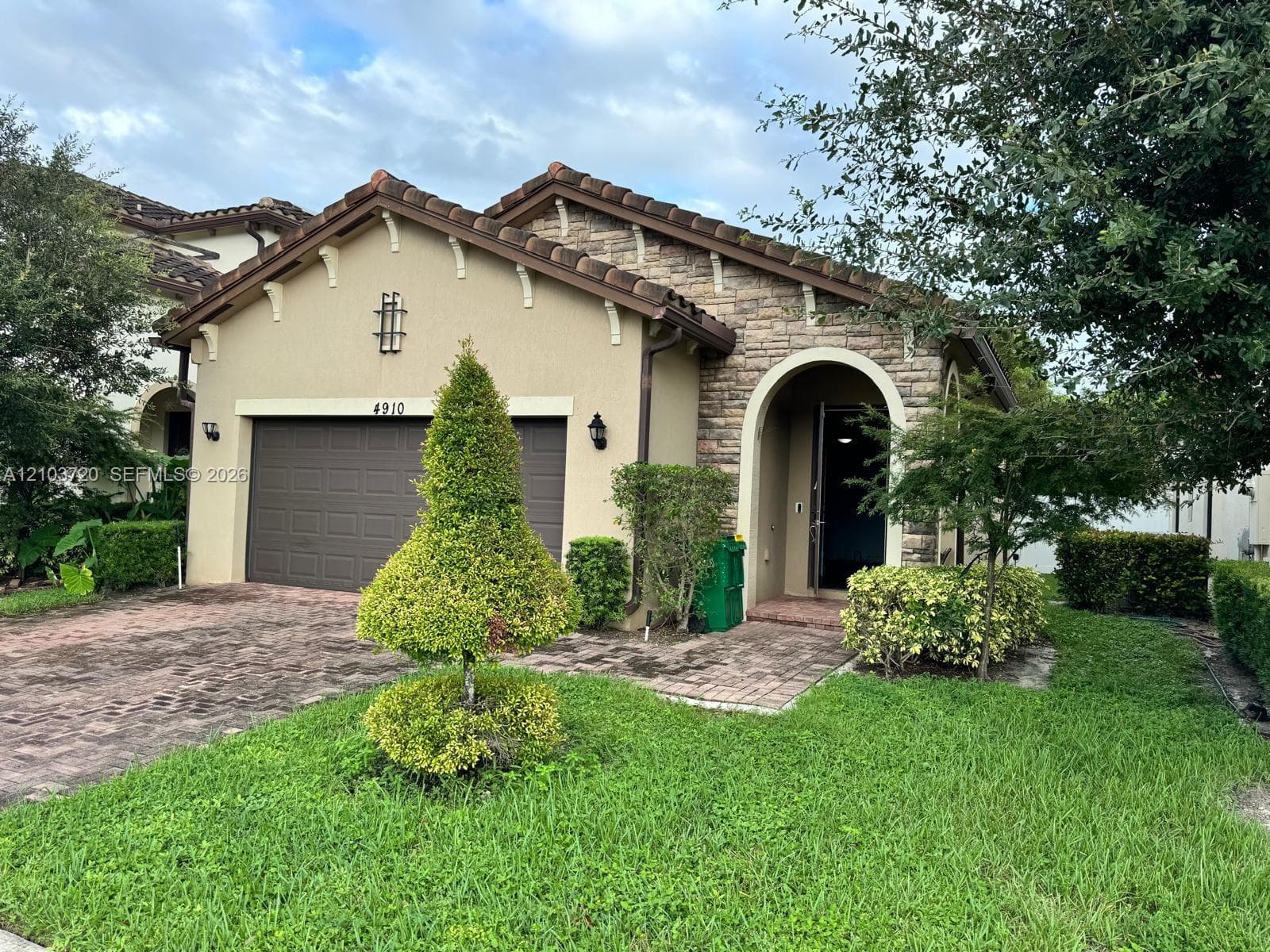 4910 NW 48th Ln, Tamarac FL 33319 - Tamarac, FL - Photo 1