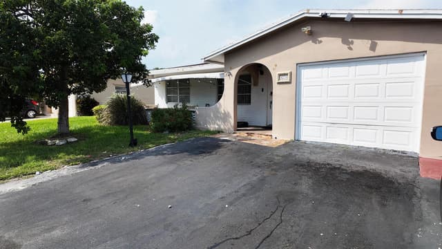 1271 NW 45TH Court, Deerfield Beach FL 33064 - Deerfield Beach, FL - Photo 3