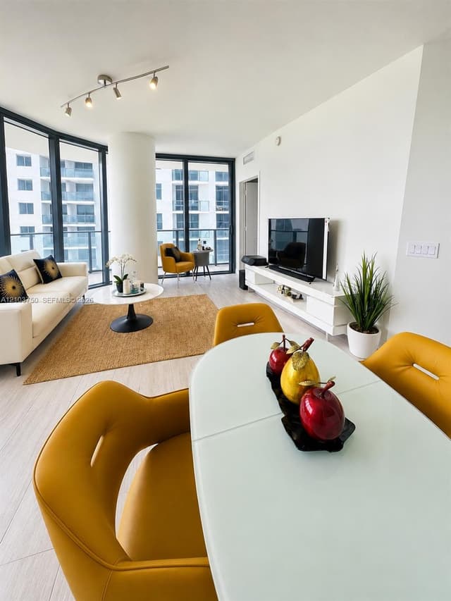 55 SW 9th St # 3308, Miami FL 33130 - Miami, FL - Photo 2