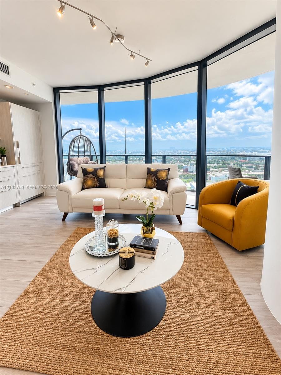 55 SW 9th St # 3308, Miami FL 33130 - Miami, FL - Photo 1