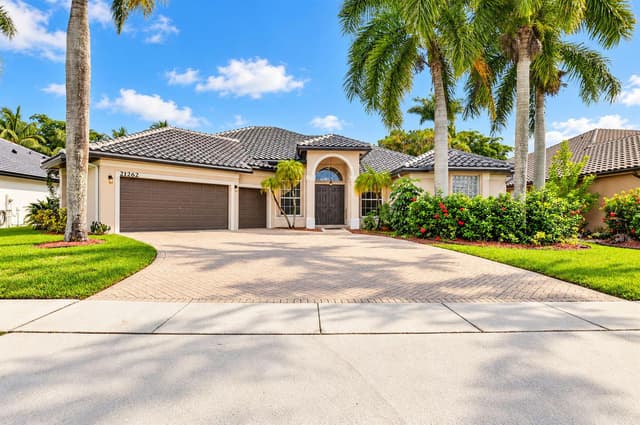 21262 Falls Ridge Way, Boca Raton FL 33428 - Boca Raton, FL - Photo 2