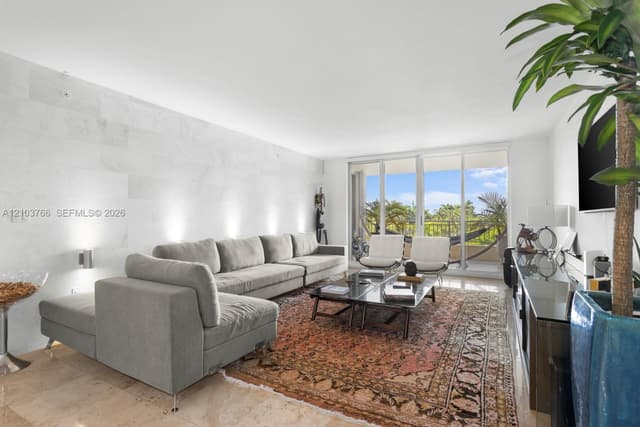765 Crandon Blvd # 310, Key Biscayne FL 33149 - Key Biscayne, FL - Photo 2