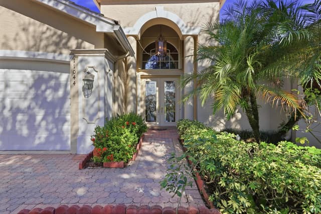 11044 Malaysia Circle, Boynton Beach FL 33437 - Boynton Beach, FL - Photo 4