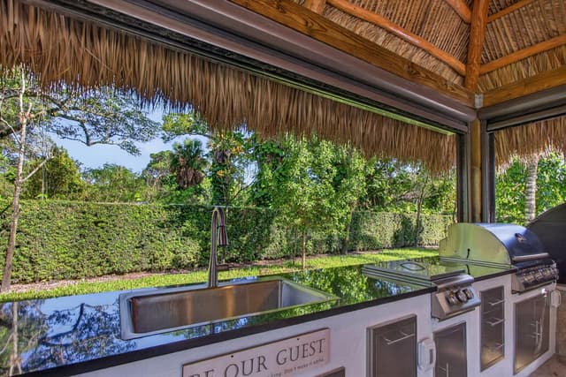 157 N Cortez Drive, Margate FL 33068 - Margate, FL - Photo 6