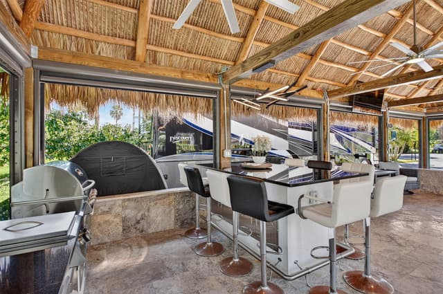 157 N Cortez Drive, Margate FL 33068 - Margate, FL - Photo 7
