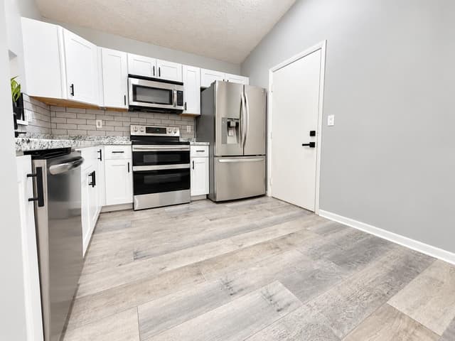 138 SW 159th Way, Sunrise FL 33326 - Sunrise, FL - Photo 5