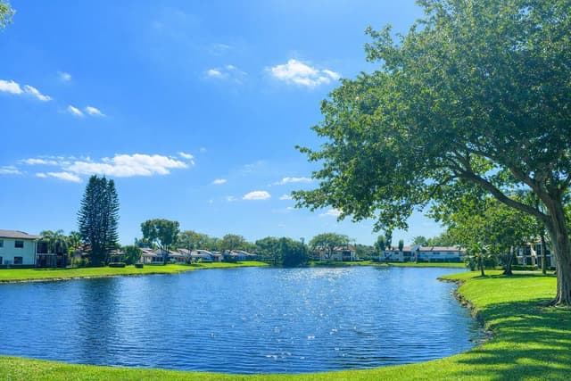 21851 ARRIBA REAL # L, Boca Raton FL 33433 - Boca Raton, FL - Photo 2