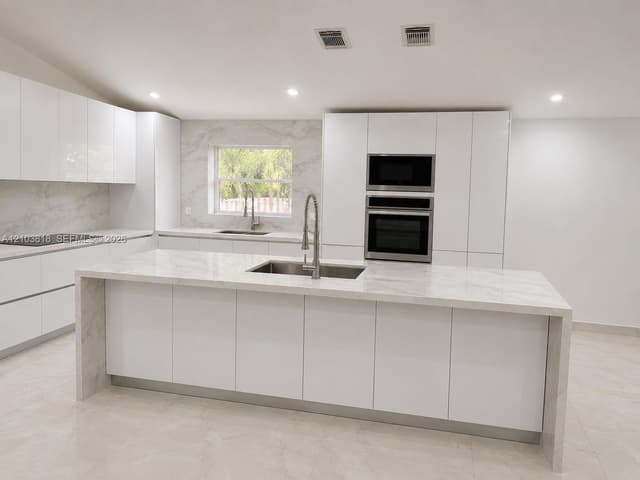 5292 SW 38th Ave, Hollywood FL 33312 - Hollywood, FL - Photo 6