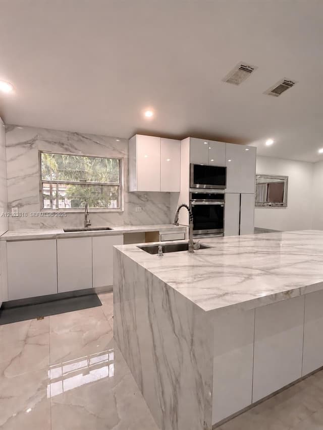 5292 SW 38th Ave, Hollywood FL 33312 - Hollywood, FL - Photo 7