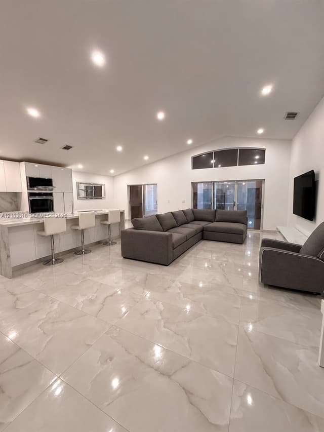 5292 SW 38th Ave, Hollywood FL 33312 - Hollywood, FL - Photo 5
