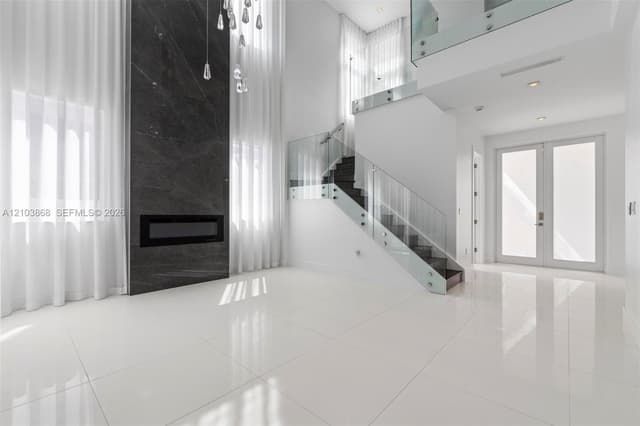 10431 NW 68th Ter, Doral FL 33178 - Doral, FL - Photo 6