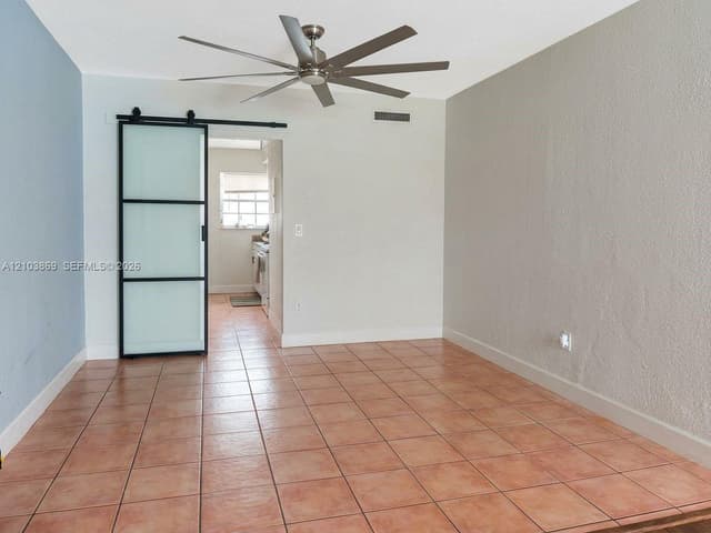 9260 Bay Harbor Ter # 24, Bay Harbor Islands FL 33154 - Bay Harbor Islands, FL - Photo 3