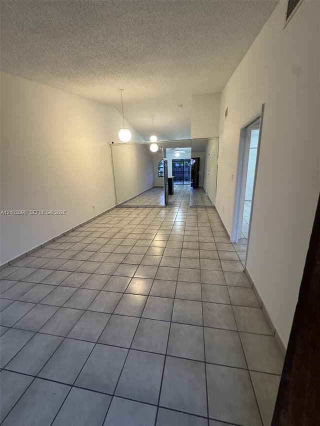 5640 W 20th Ct, Hialeah FL 33016 - Hialeah, FL - Photo 6