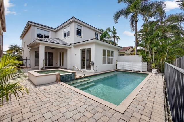 207 ISLE VERDE Way, Palm Beach Gardens FL 33418 - Palm Beach Gardens, FL - Photo 3