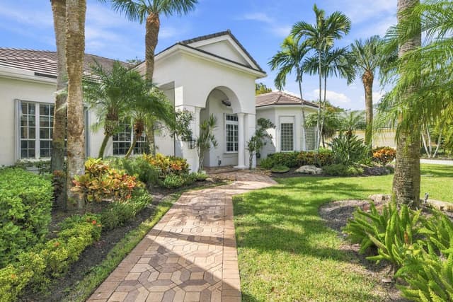 17104 GULF PINE Circle, Wellington FL 33414 - Wellington, FL - Photo 3