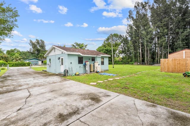 6368 Bishoff Road, West Palm Beach FL 33413 - West Palm Beach, FL - Photo 3
