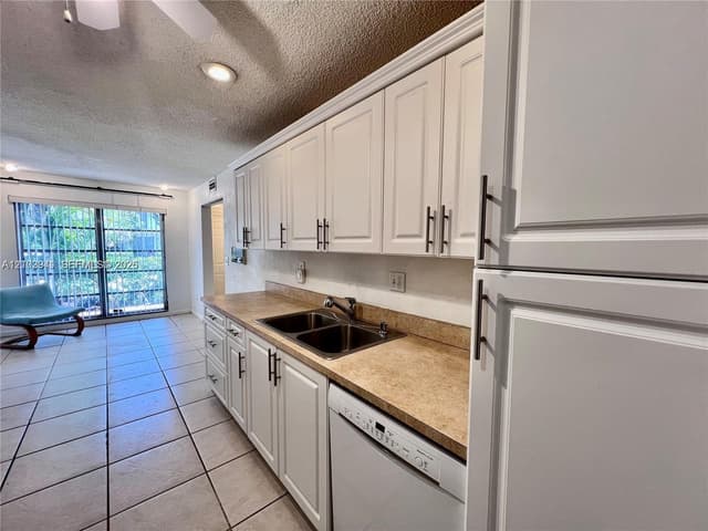3302 Farragut St # 5A, Hollywood FL 33021 - Hollywood, FL - Photo 4