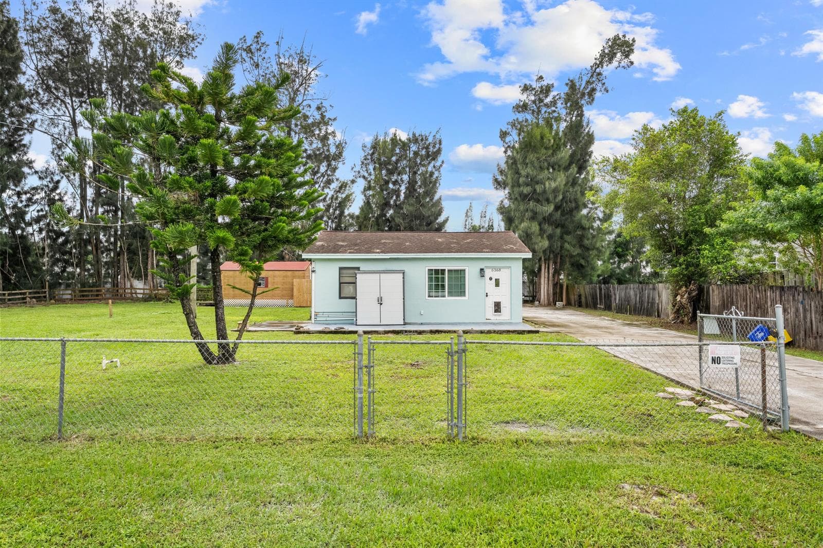 6368 Bishoff Road, West Palm Beach FL 33413