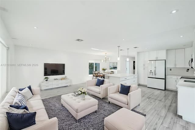 5505 SW 9th St, Margate FL 33068 - Margate, FL - Photo 4