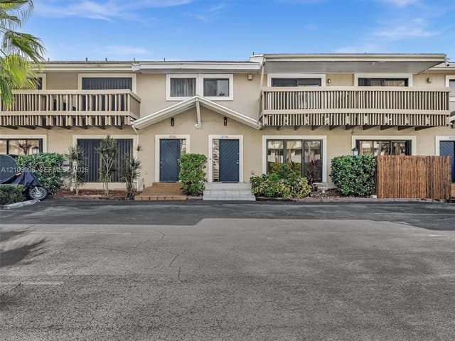 3776 NE 166th St, North Miami Beach FL 33160 - North Miami Beach, FL - Photo 2