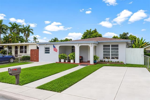 3300 SW 87th Ct, Miami FL 33165 - Miami, FL - Photo 2
