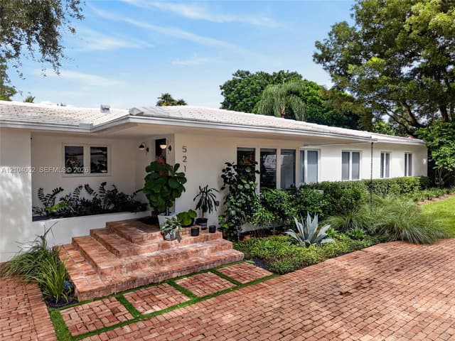 521 San Juan Dr, Coral Gables FL 33143 - Coral Gables, FL - Photo 4