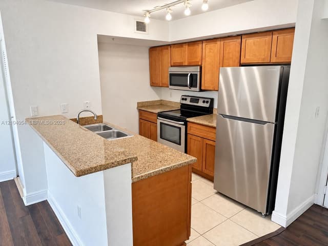 219 NW 12th Ave # 705, Miami FL 33128 - Miami, FL - Photo 2