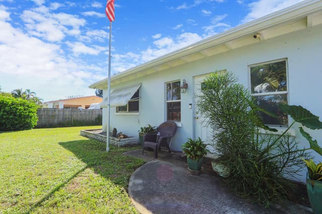 2708 CHEROKEE Court, West Palm Beach FL 33406 - West Palm Beach, FL - Photo 2