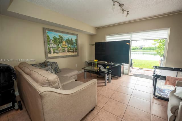 158 Riviera Cir # 3, Weston FL 33326 - Weston, FL - Photo 4