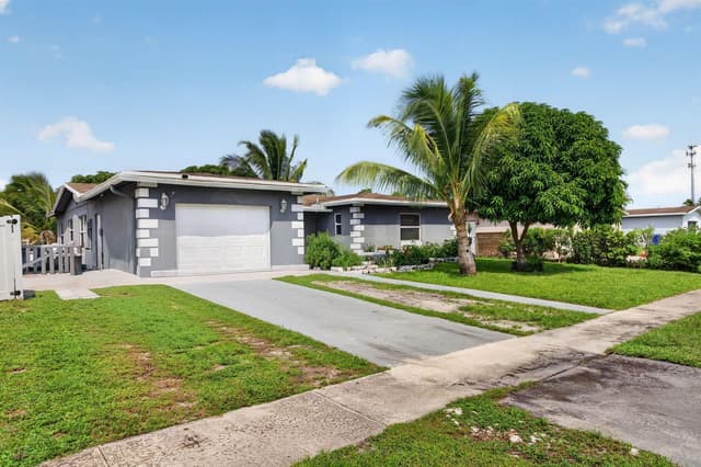 6351 SW 10TH Court, North Lauderdale FL 33068 - North Lauderdale, FL - Photo 2