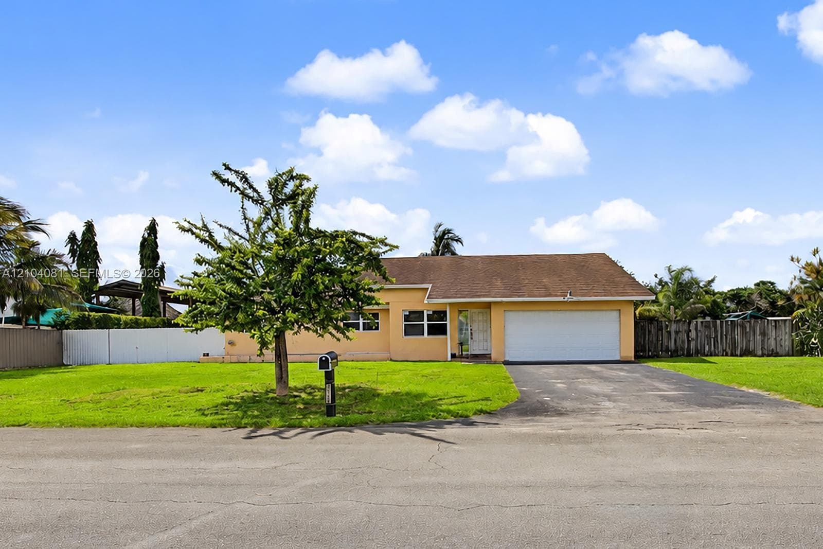 28702 SW 163rd Ct, Homestead FL 33033 - Homestead, FL - Photo 1