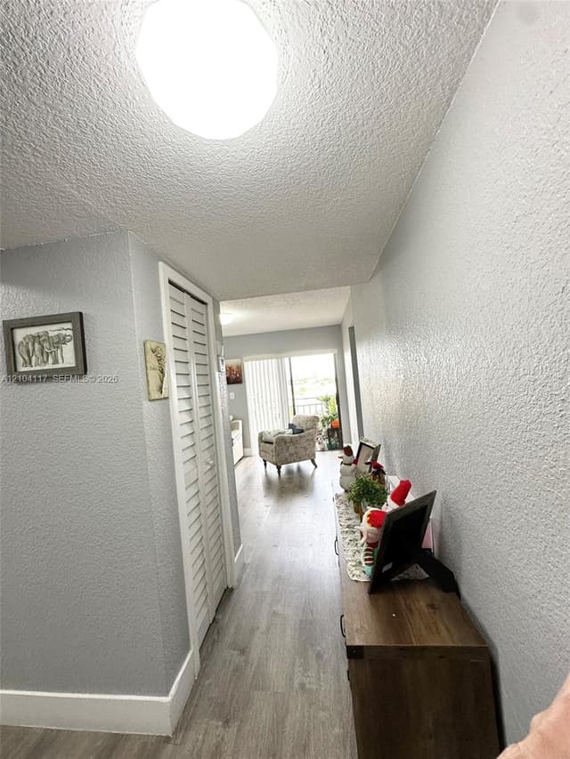 8425 NW 8th St # 401, Miami FL 33126 - Miami, FL - Photo 4