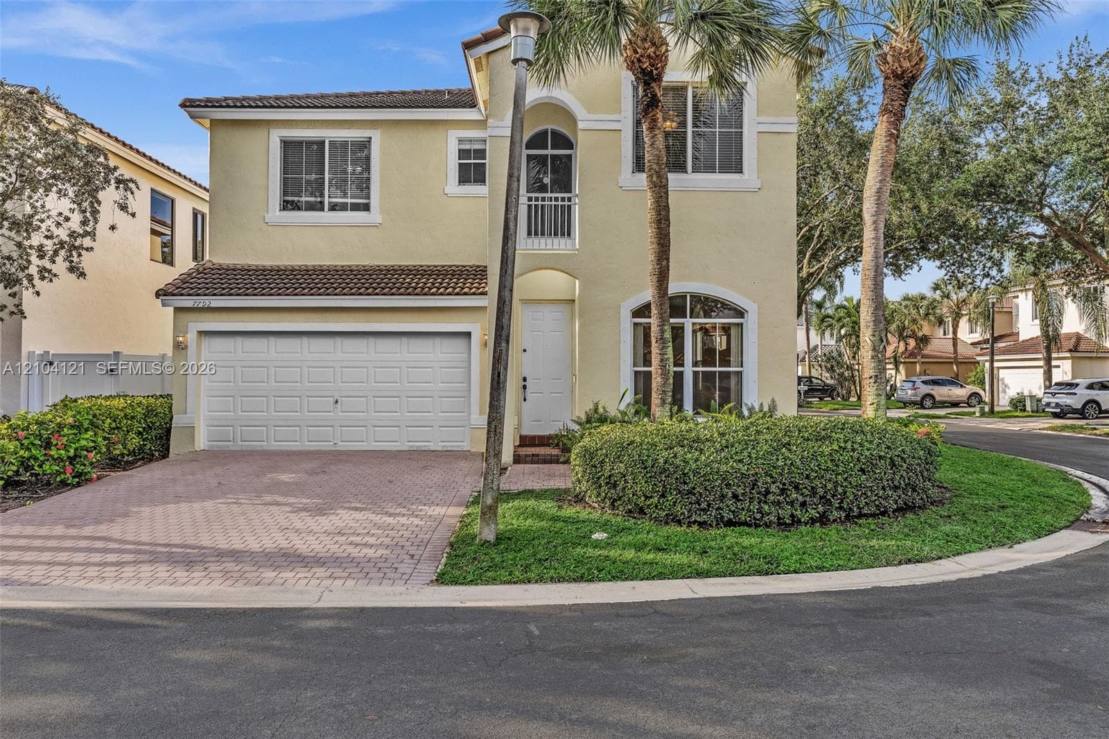 7792 NW 18th St, Pembroke Pines FL 33024 - Pembroke Pines, FL - Photo 1