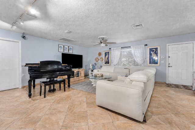949 Laurel Road, North Palm Beach FL 33408 - North Palm Beach, FL - Photo 6
