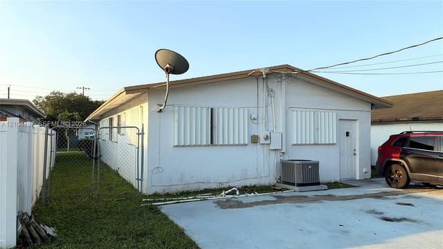 2317 Hope St, Hollywood FL 33020 - Hollywood, FL - Photo 5