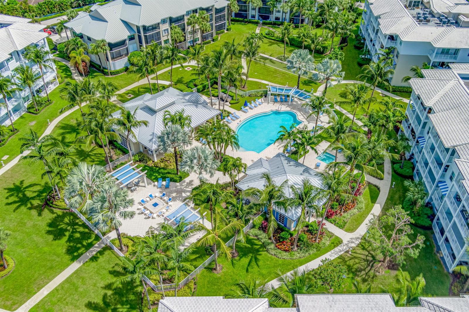 822 Bay Colony Drive S, Juno Beach FL 33408 - Juno Beach, FL - Photo 1